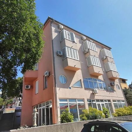 Apartment Lana Novi Vinodolski Eksteriør bilde